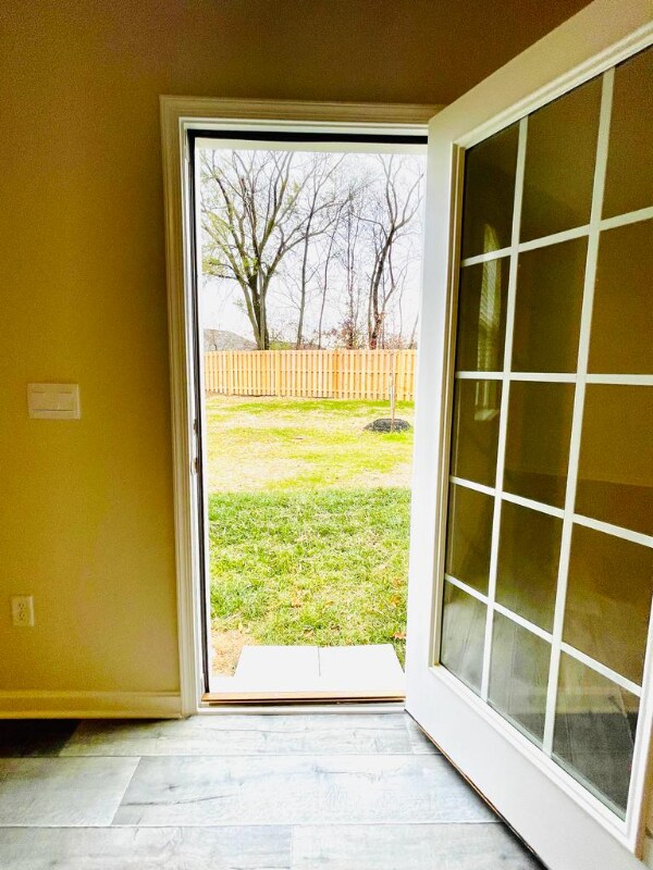 Building Photo - 425 Tevis St