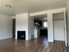 Building Photo - 665 S Stubbs Ave