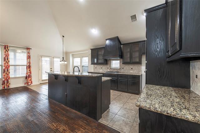 Building Photo - 15113 Mount Evans Dr