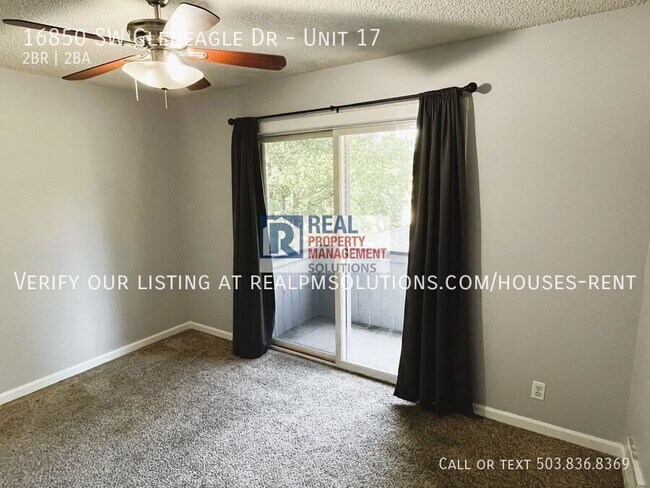 Building Photo - 16850 SW Gleneagle Dr