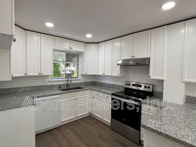 Building Photo - 3173 Ridge Ct