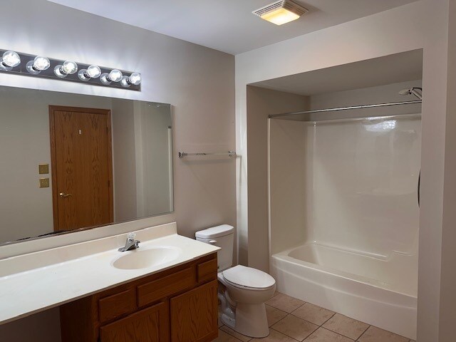 Building Photo - 13902 Cambridge Cir