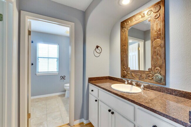 Building Photo - 11603 Ladera Vista Dr