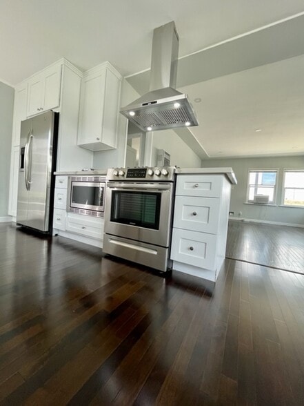 Building Photo - 1831 S Redondo Blvd