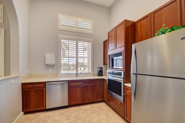 Building Photo - 4166 Wellington Shores Dr