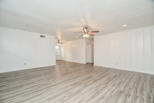 Building Photo - 3914 Childress St