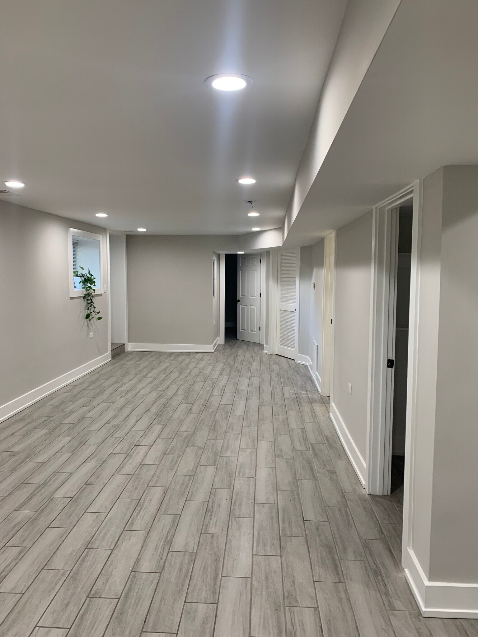 Living Room - 2742 W Polk St