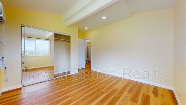 Building Photo - 1242 Mamalu St