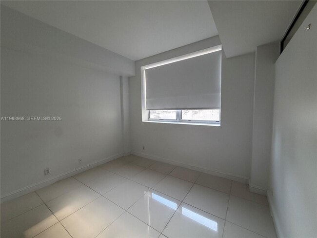 Building Photo - 111 E Flagler St