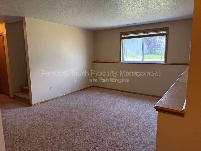 Building Photo - 3502 28th St SW