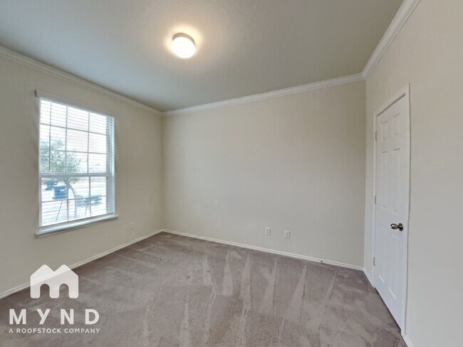 Building Photo - 113 Kildeer Pass