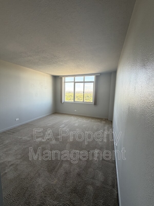 Building Photo - 1331 Park Ave SW