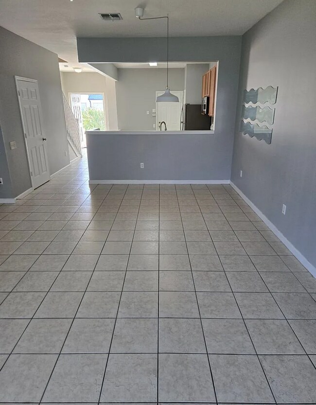 Building Photo - Lakefront Townhome in MetroWest