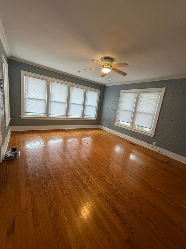 Building Photo - 21510 Maple St
