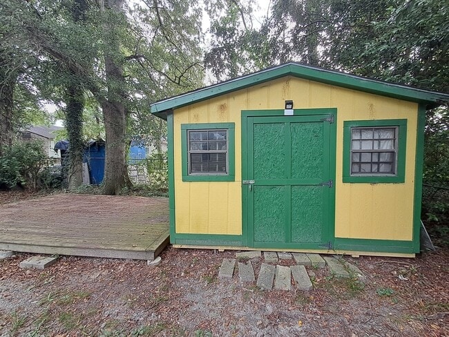 Building Photo - 1209 S Greene St