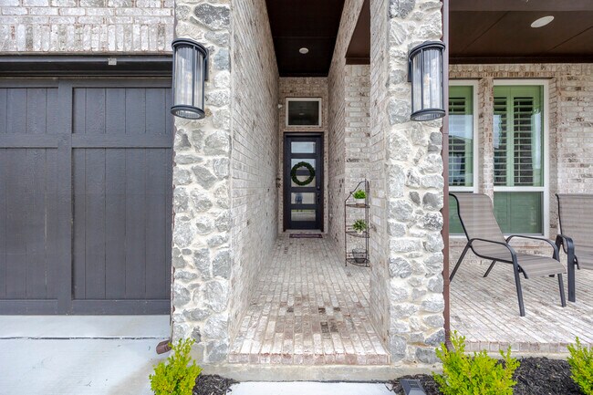 Building Photo - 6248 Mulberry Creek Ln