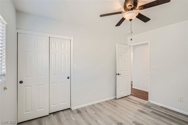 Building Photo - 11783 Red Water Ct