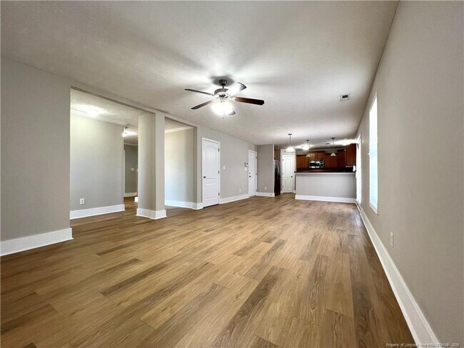 Building Photo - 240 Declaration Dr