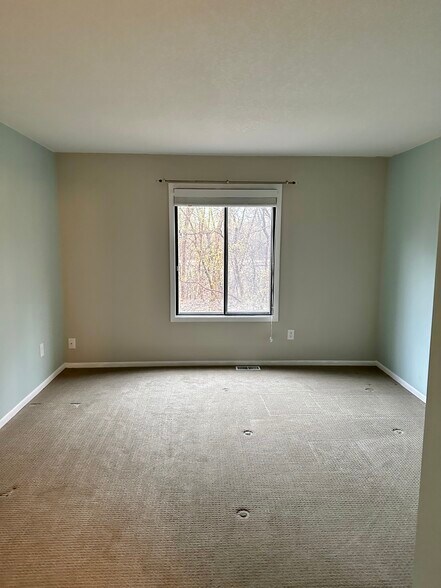 Bedroom - 4813 Cedar Lake Rd S