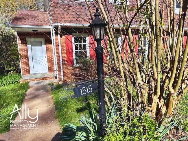 Building Photo - 1515 Westfield Ct