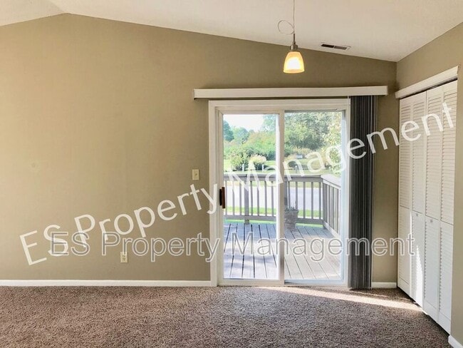 Building Photo - 6728 Garway Ln