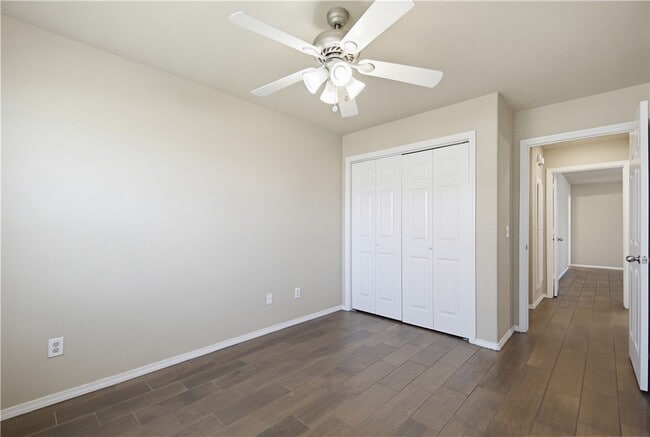 Building Photo - 6301 SW Meadow Well Ave