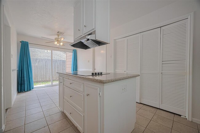 Building Photo - 1038 Red Rock Canyon Dr