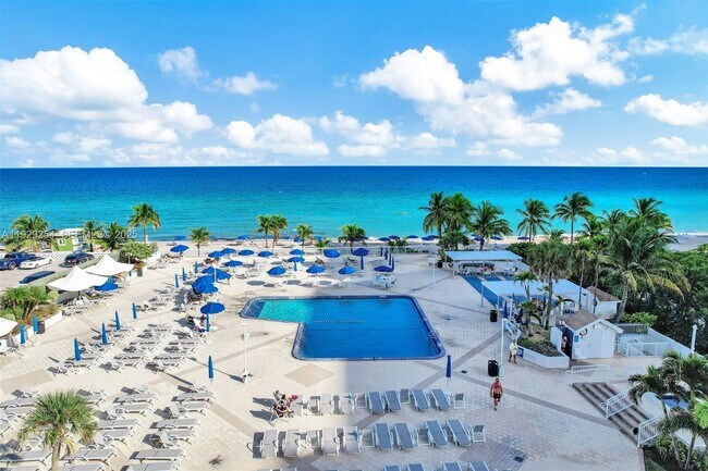 Building Photo - 2030 S Ocean Dr