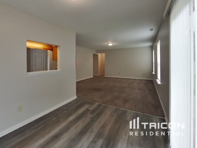 Building Photo - 2066 Ferdinand Ct