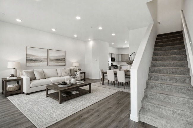 Building Photo - Summit Ridge Townhomes