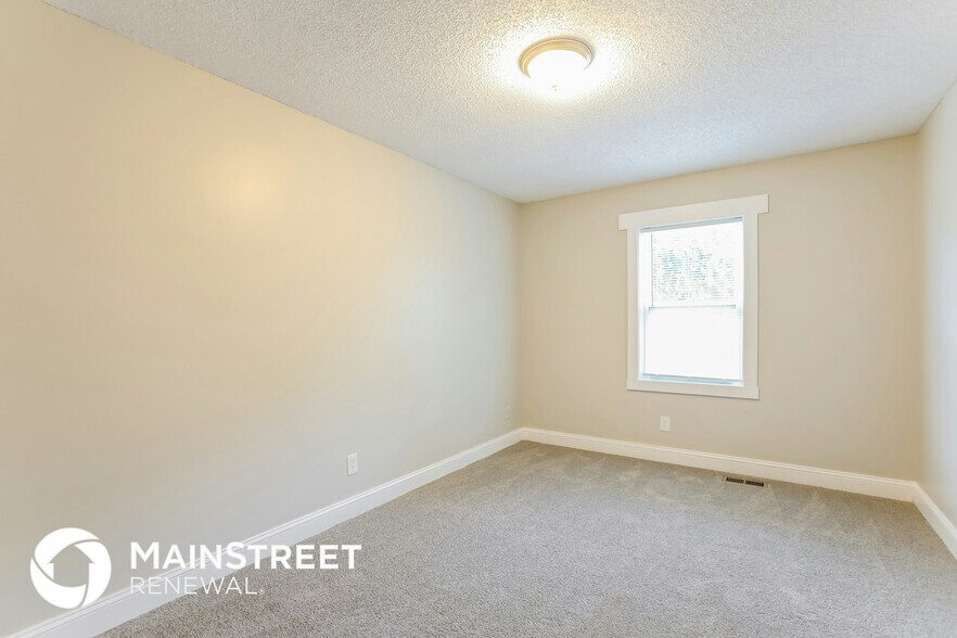 Building Photo - 1811 Patricia Dr