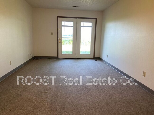 Building Photo - 339 Lewis B Moore Dr