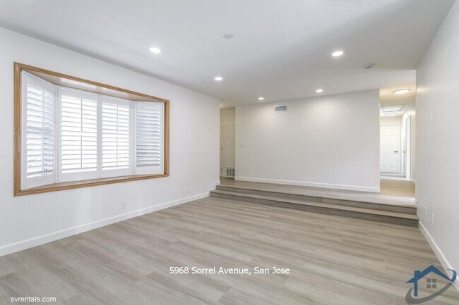 Building Photo - 5968 Sorrel Ave