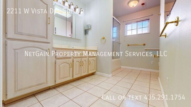 Building Photo - 2211 W Vista Del Sol Dr