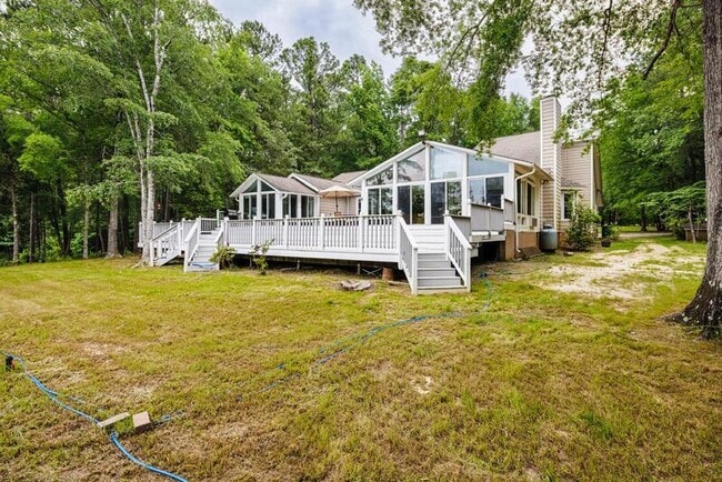 Building Photo - 311 Derrick Ln