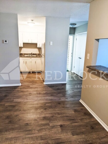 Interior Photo - Rivergate Apartments - Columbus, MS