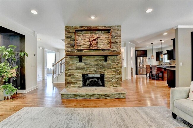 Building Photo - 11034 Estates Cir