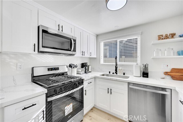 Building Photo - 1075 Molino Ave