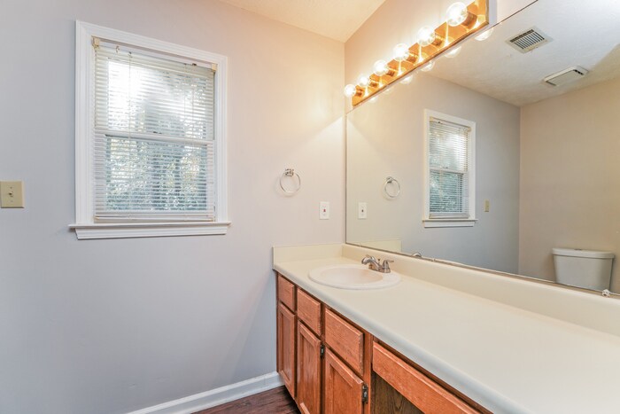 Building Photo - 629 Tahoe Cir SE