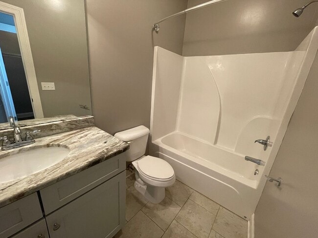 Building Photo - 4BD/4.5BA FOR RENT