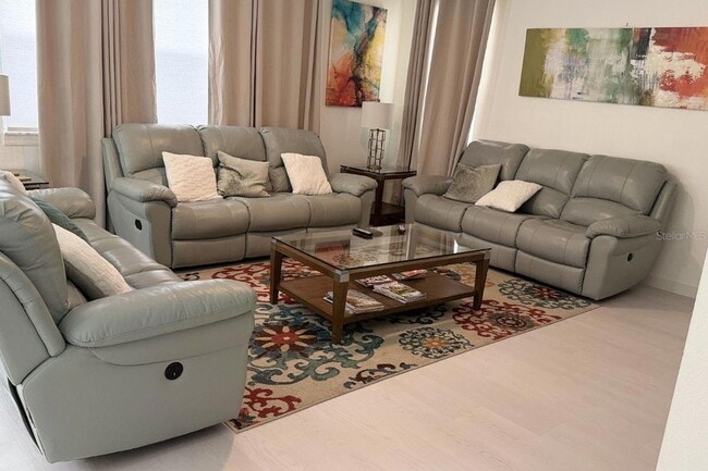 Building Photo - 645 Kettering Rd