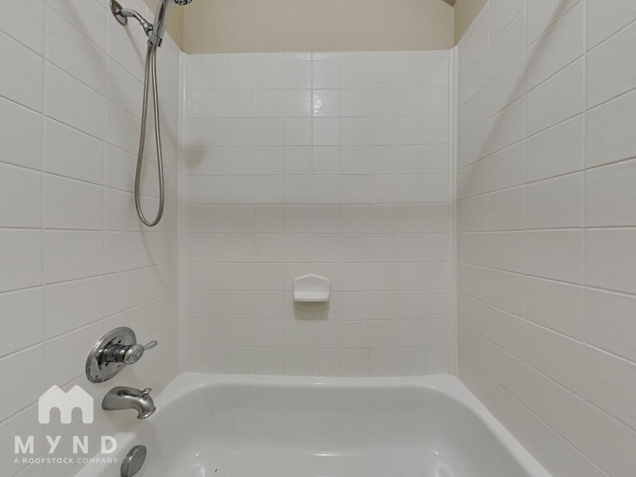 Building Photo - 4463 Diamante Dr