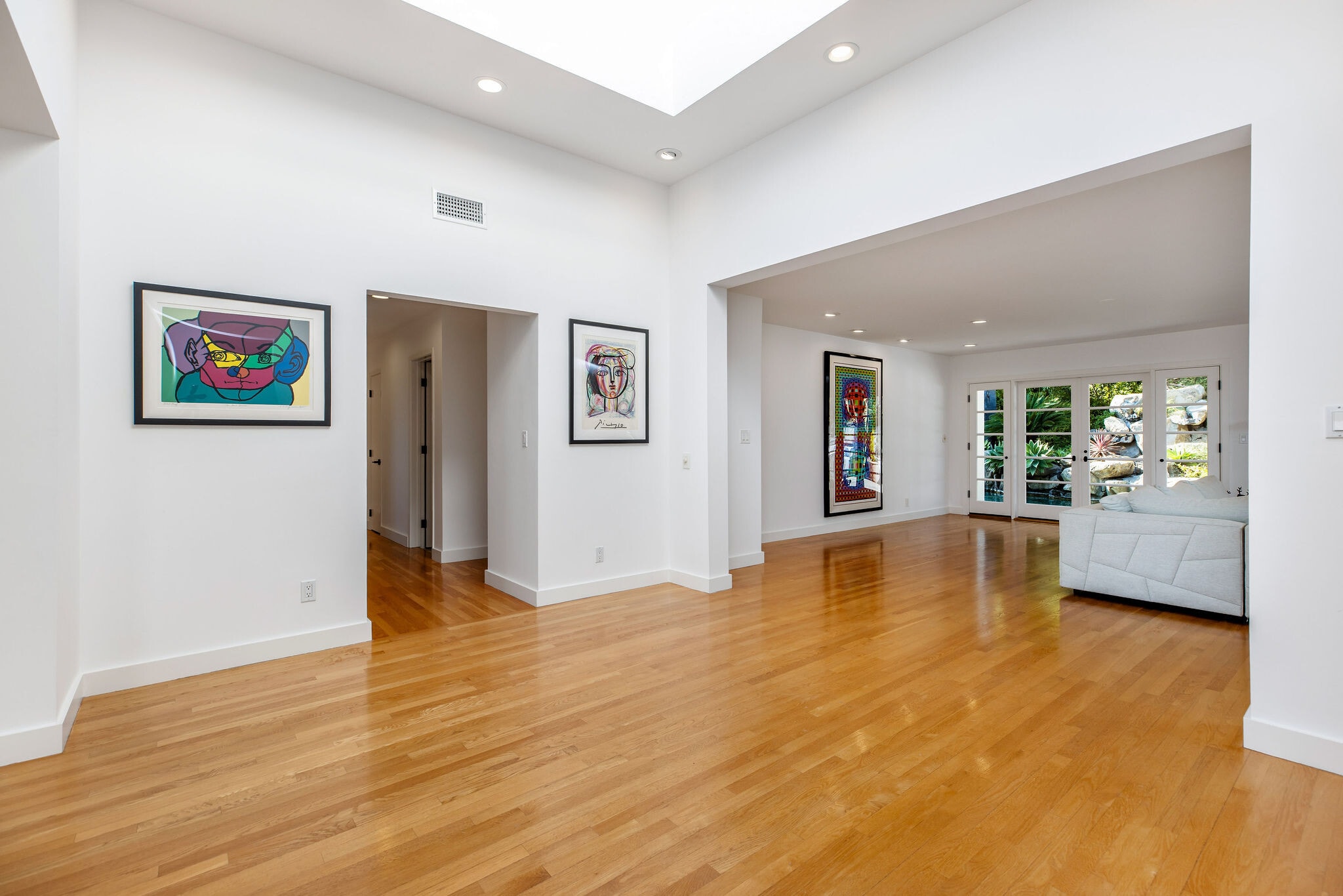 Building Photo - 341 Surfview Dr