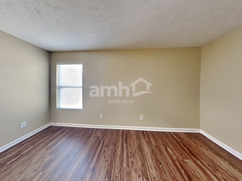 Building Photo - 3340 Blaze Dr