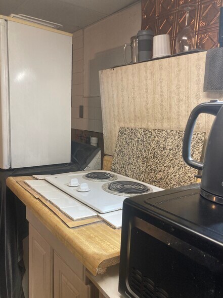 Building Photo - 764 Lenore Ln