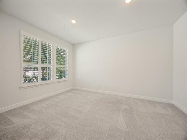 Building Photo - 808 Mathew Dr