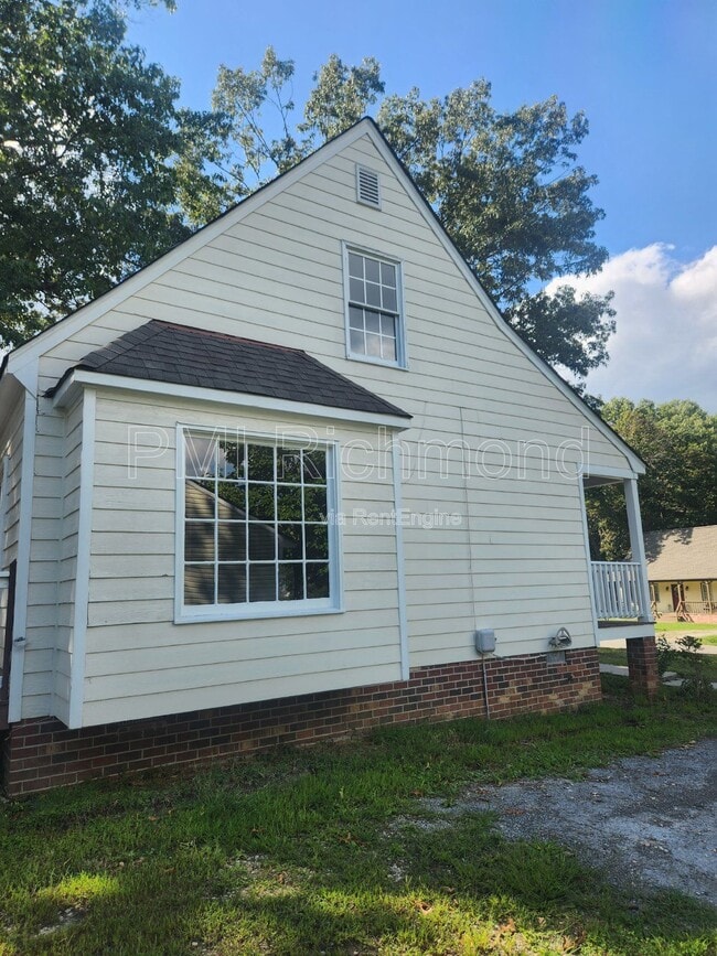 Building Photo - 2801 Pine Meadows Cir