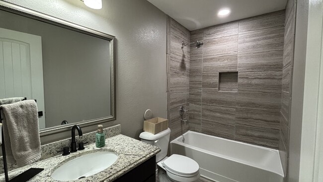 Building Photo - 11613 Flor Galatea Wy