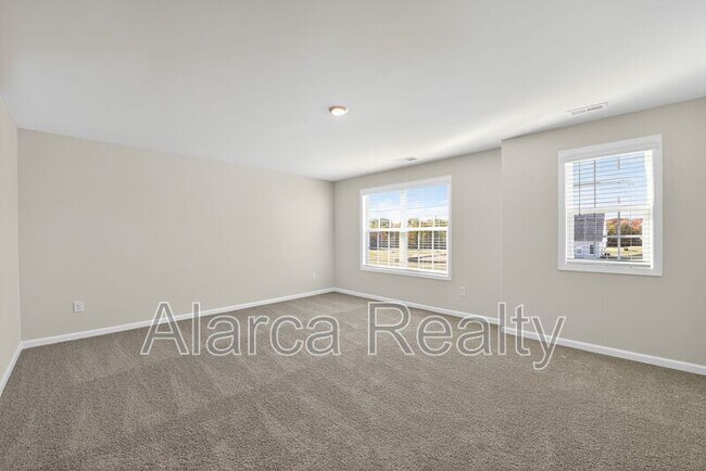 Building Photo - 7172 Sylvan Retreat Dr