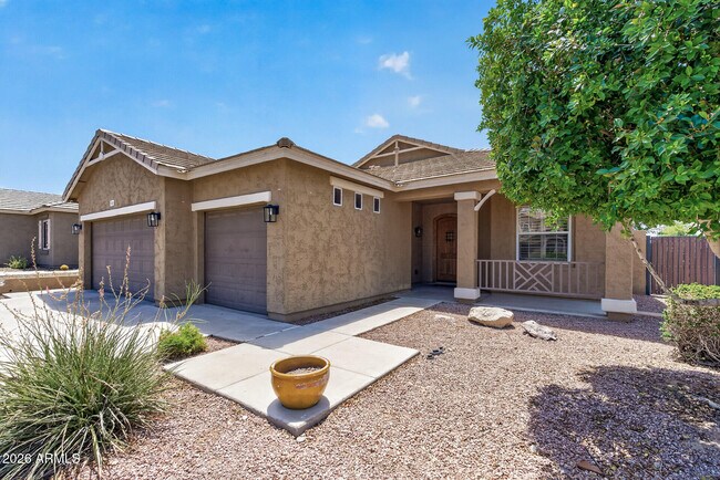 Building Photo - 10639 W Alex Ave